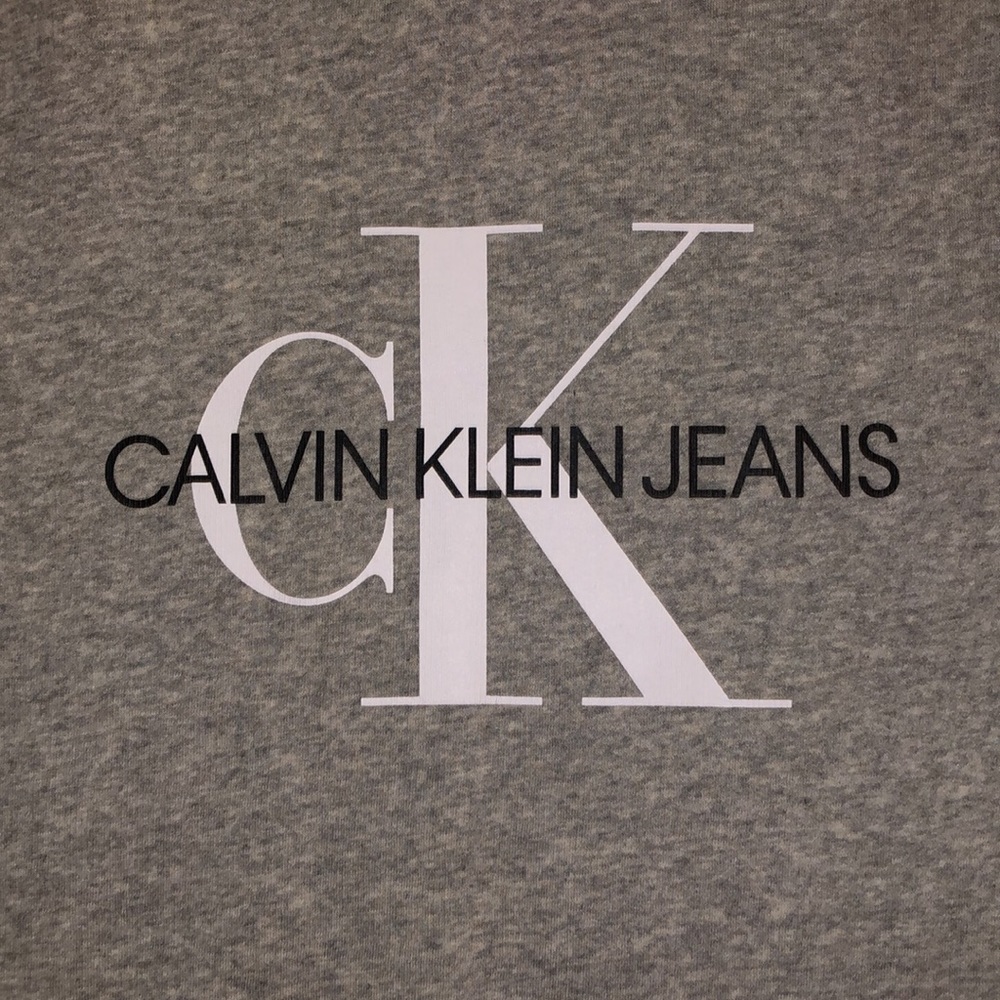 Calvin Klein Crewneck - Picture 2 of 9